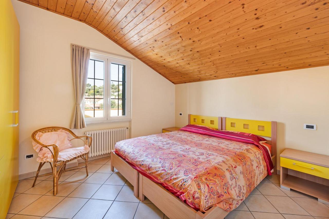 דירות צ'ריאלה La Casa Di Lady מראה חיצוני תמונה