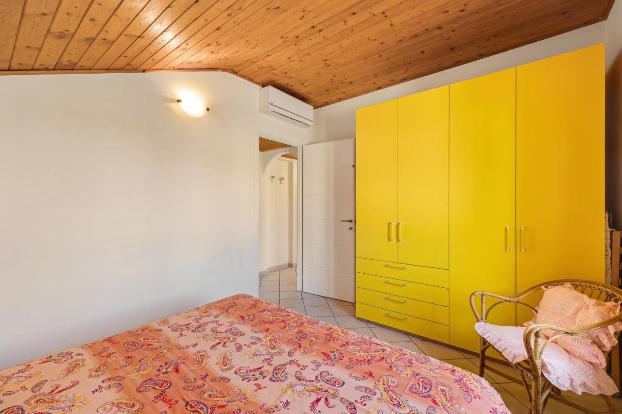 דירות צ'ריאלה La Casa Di Lady מראה חיצוני תמונה